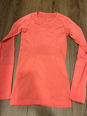 Lululemon Coral Swiftly Tech Long Sleeve Top